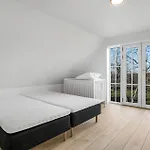 6 Bedroom Cozy In بيت للعطل *
