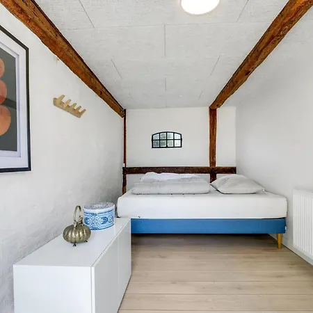6 Bedroom Cozy In