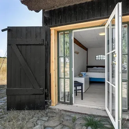 6 Bedroom Cozy In Рённе