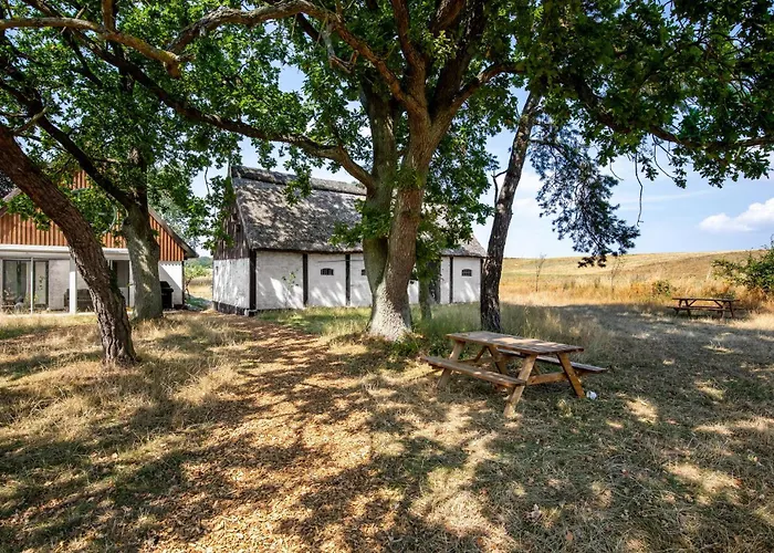 6 Bedroom Cozy In Σπίτι διακοπών Rønne