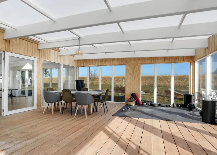 Σπίτι διακοπών 6 Bedroom Cozy In Rønne